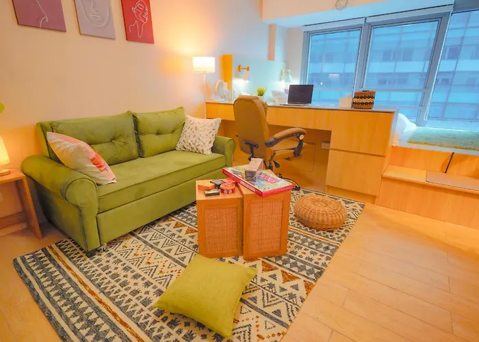 400mpbs, Free Pool Access! Eastwood Legrand 3 - Mowai Apartment Manila