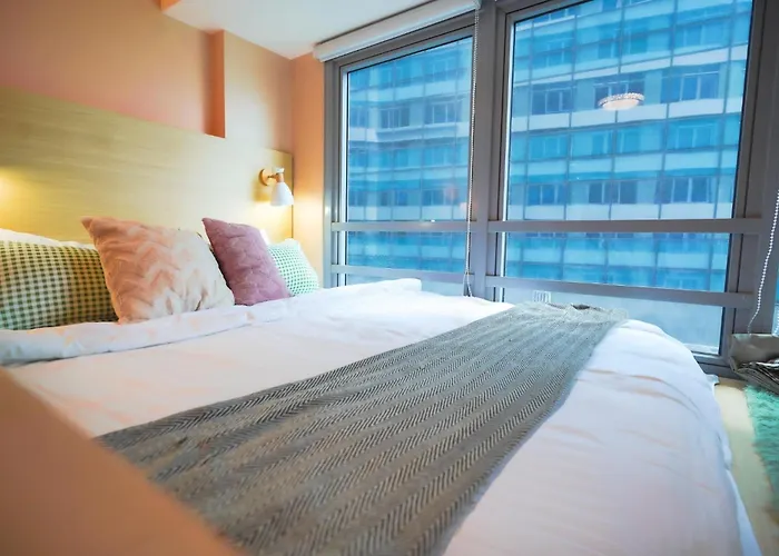 400mpbs, Free Pool Access! Eastwood Legrand 3 - Mowai *